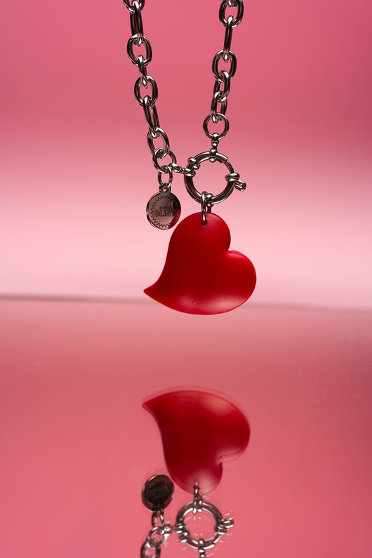 naszyjniki - inne Efektowny naszyjnik z zawieszką serce