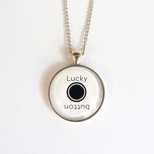 Medalion, naszyjnik - Lucky button. prosty yenoo