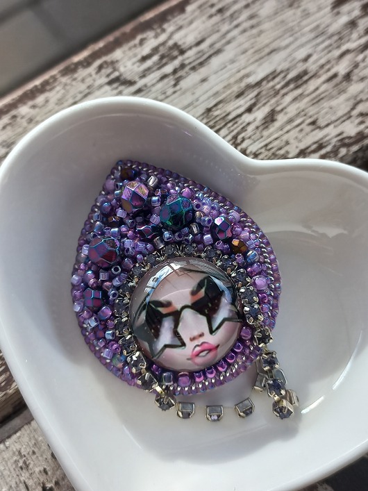 broszki Broszka Matrioszka fioletowa