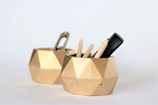 Doniczka z betonu KULKA GOLD SBN Design