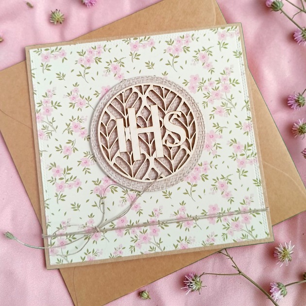 kartki na komunię Kartka komunijna dla dziewczynki 2026 : delikatne kwiatki