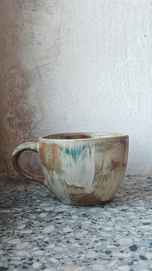 kubki Kubek beżowo - kremowy