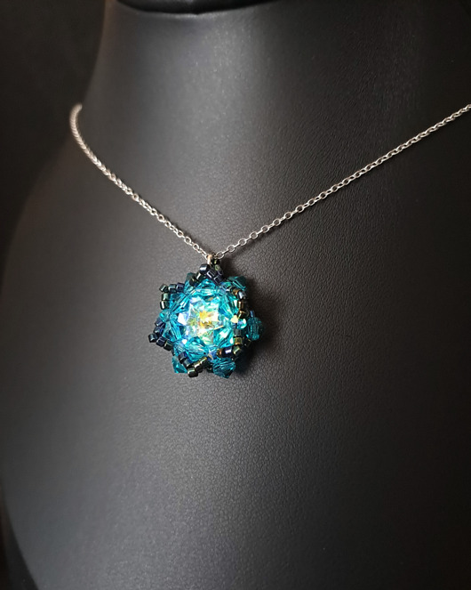 naszyjniki - inne Delikatny Naszyjnik "Zircon Maxima"