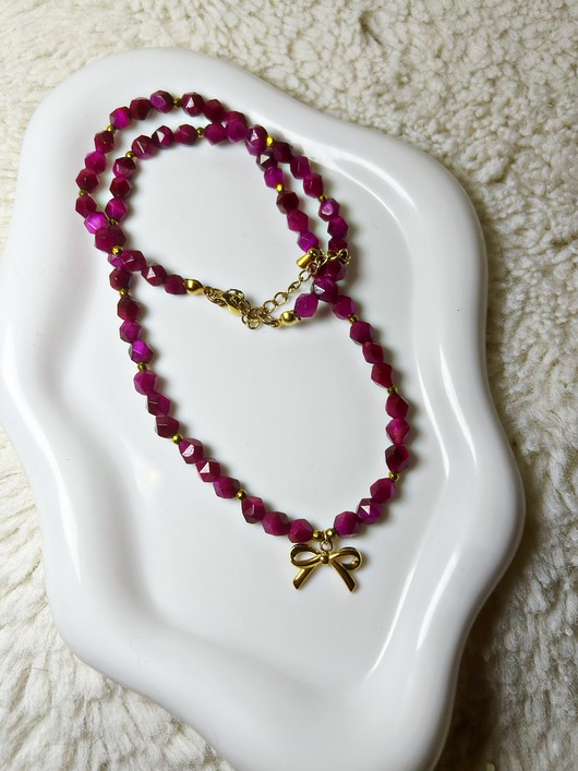 korale Z tym naszyjnikiem +100 do pewności siebie!