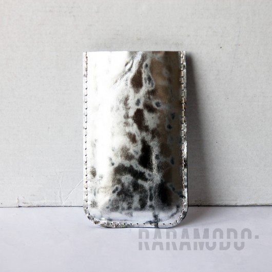 Etui iPhone RARAMODO