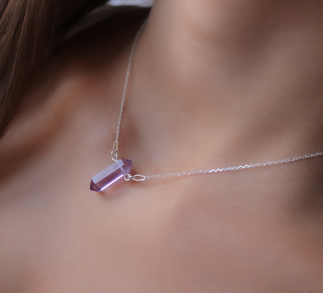 złote naszyjniki Naszyjnik z kamieniem ametystem - srebro 925