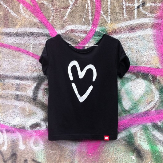 Kardio Black / silver print / size S familove
