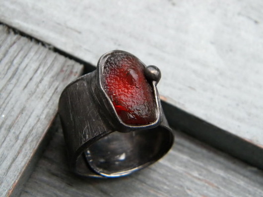 Roman Ancient Ring ;) surowy bursztyn Beata Trotter