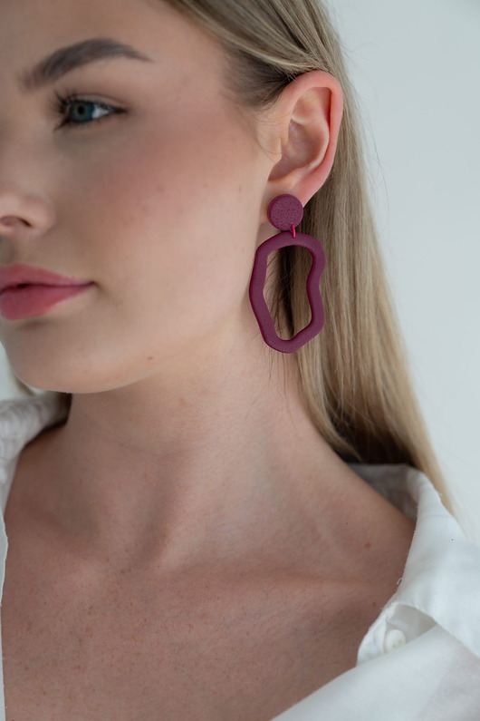 kolczyki z masy plastycznej Wiszące sztyfty w organicznym kształcie