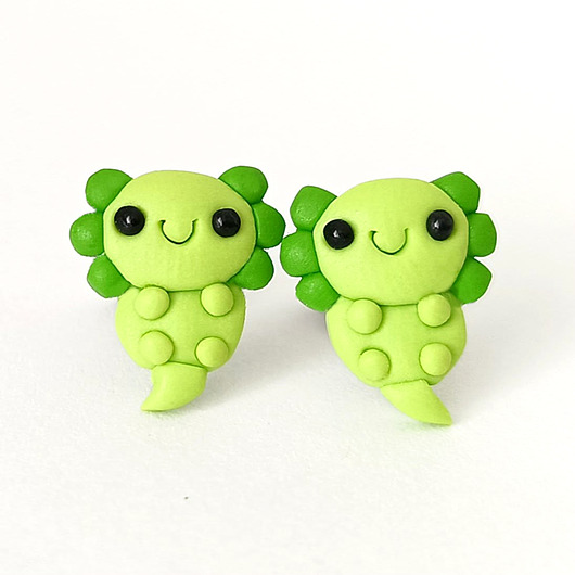 kolczyki z masy plastycznej Zielone urocze kolczyki kawaii axolotl
