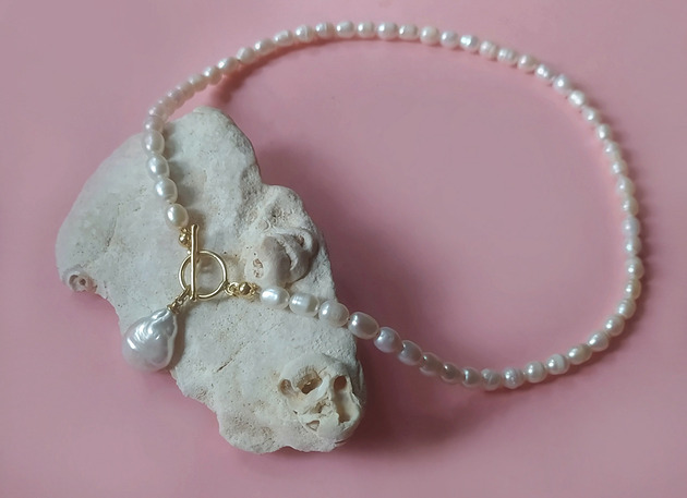 złote naszyjniki Złoty naszyjnik z perłami - srebro 925 pokryte 24K złotem