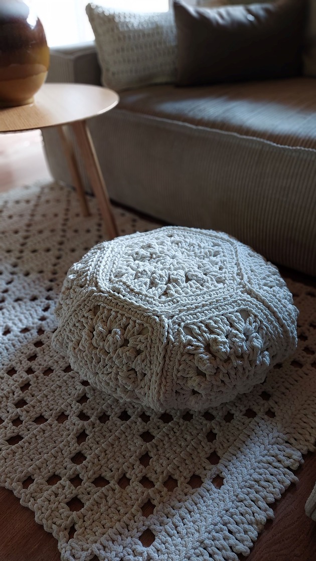 pufy do siedzenia Puf poducha siedzisko pufa LUNA Ecru