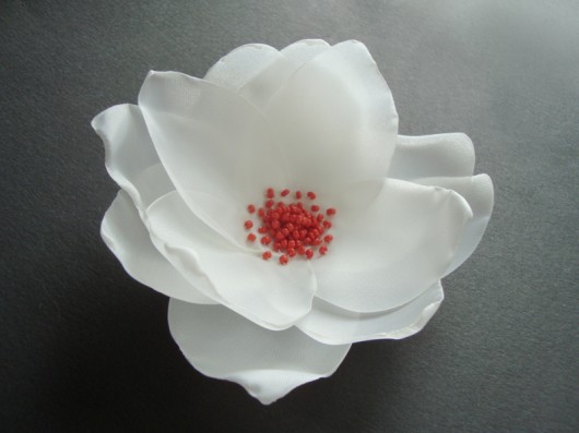 ECRUI ZE SZCZYPTĄ CHILI SundayRose