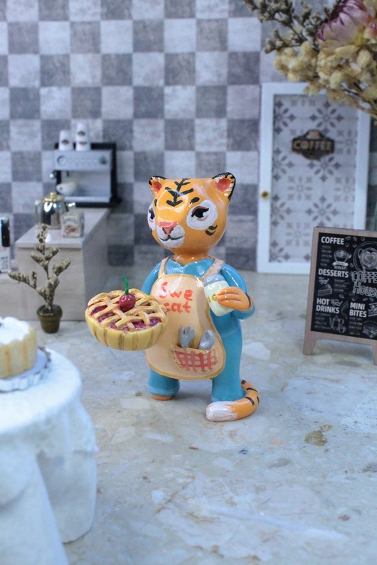 figurki i rzeźby Tygrys Piekarz