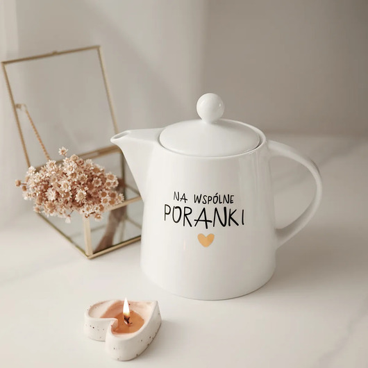 czajniki i dzbanki Biały dzbanek porcelanowy 1 litra - motyw złotego serca z napisem Na wspólne