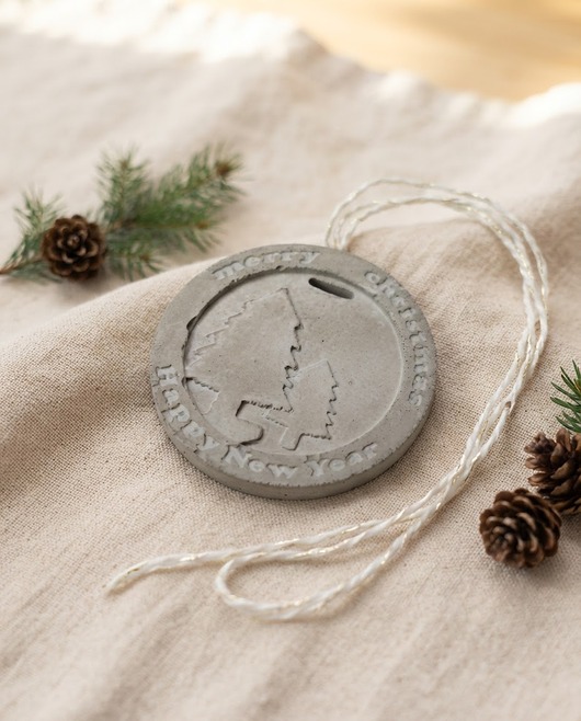 ozdoby choinkowe Betonowa Zawieszka na choinkę "Merry Christmas"