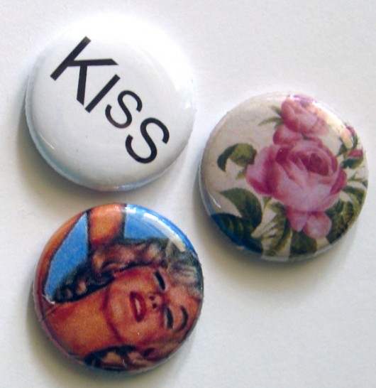 kiss Monika Roth