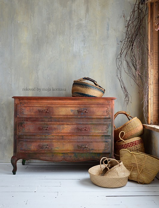 Komoda Better with Time ReLoved by Maja Komasa