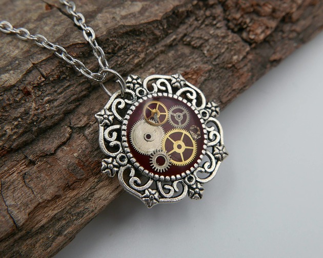 wisiory Mechaniczny naszyjnik 261