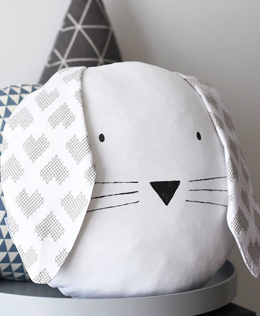 Sweet Bunny Heart Gray  MausiCo