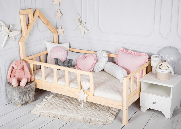 meble do pokoju dziecka Łóżko Mini domek 80x160 z barierkami Komin Gratis