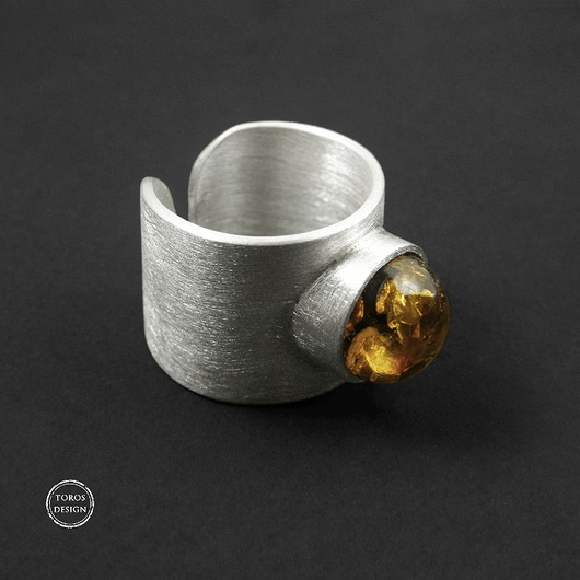 Matowy pierścionek z bursztynem,srebro 925 Toros Design