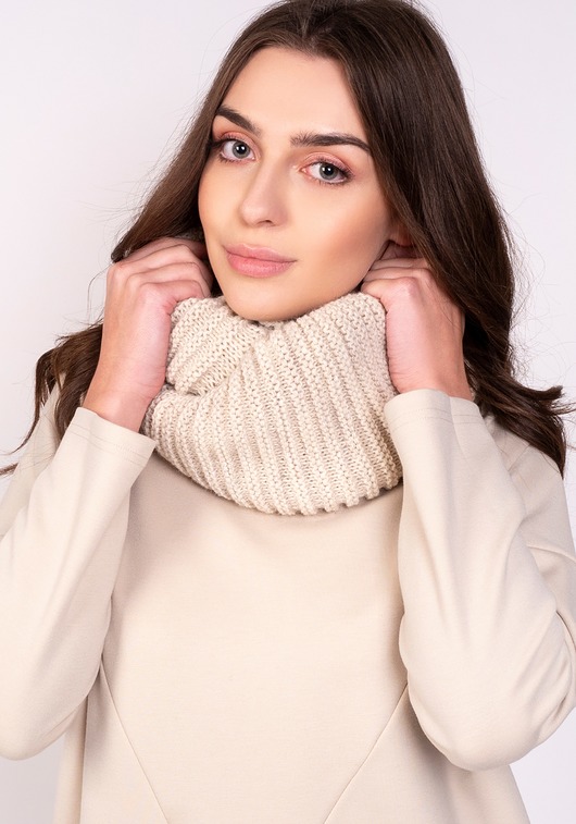 szale damskie Ciepły, prążkowany komin - beż