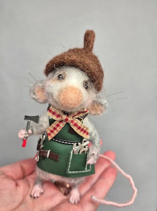 figurki i rzeźby Myszka filcowana wełna owcza 12cm