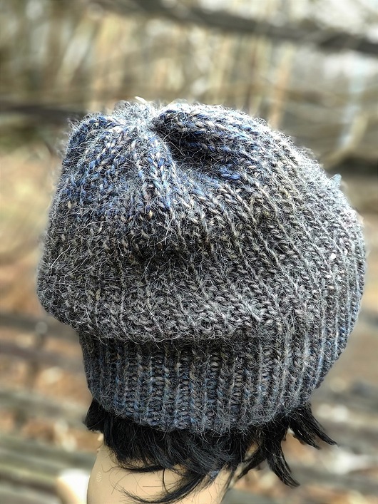 czapki damskie Z oliwką / czapka