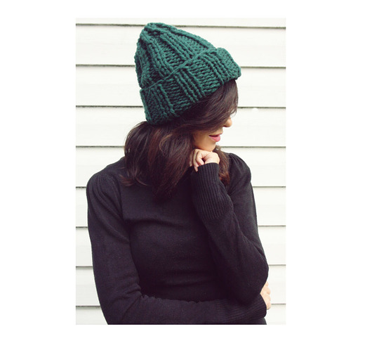 Czapka beanie  z wełną w kolorze szmaragdowym Mademoiselle Patrini