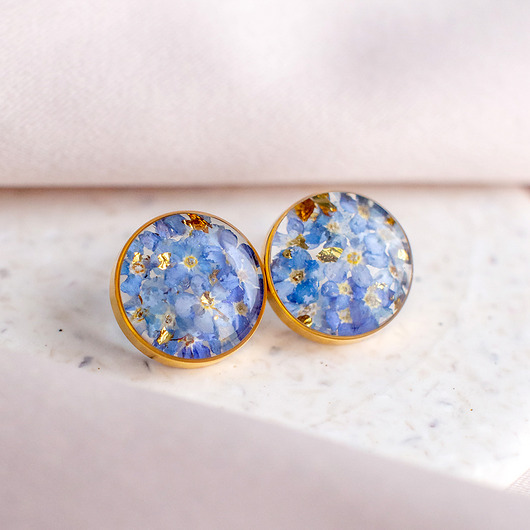 kolczyki z żywicy Kolczyki sztyfty z niezapominajkami