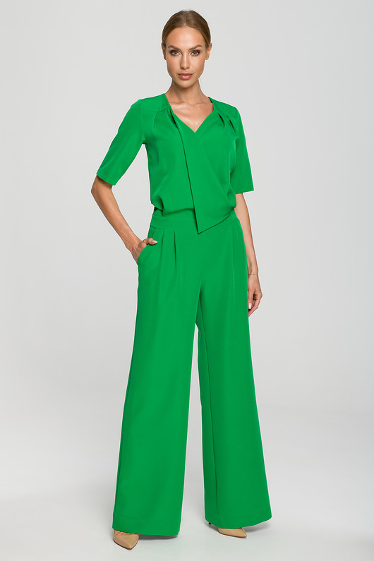 kombinezony damskie Kombinezon z dekoracyjnym dekoltem-soczysta zieleń(M-703)