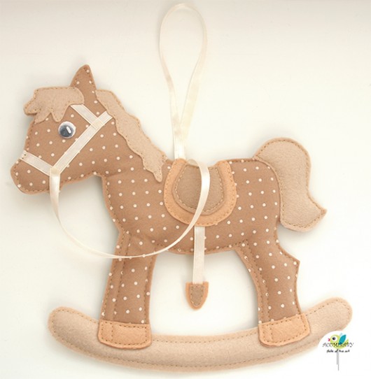 ACUMI-HORSE na biegunach brązowy ACUMIBABY