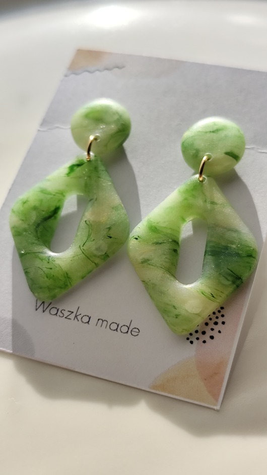 kolczyki z masy plastycznej Zielone kolczyki wiszące