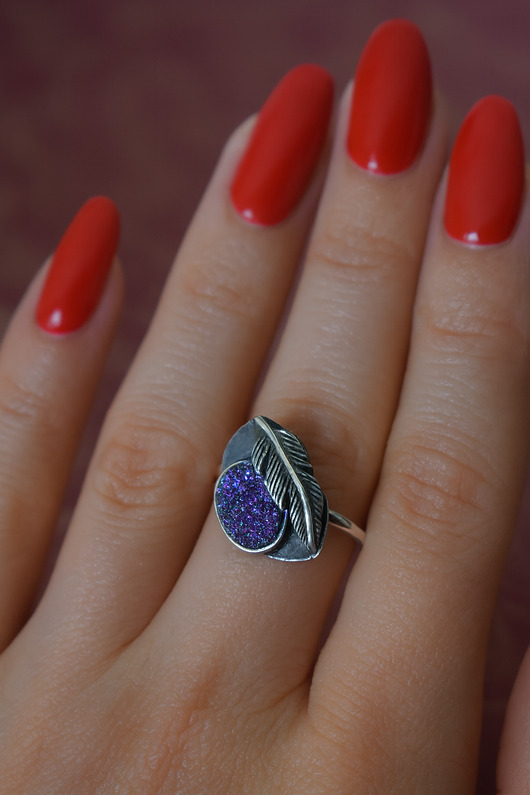 pierścionki srebrne Pierścionek ze srebra 925 oraz druzy agatowej.