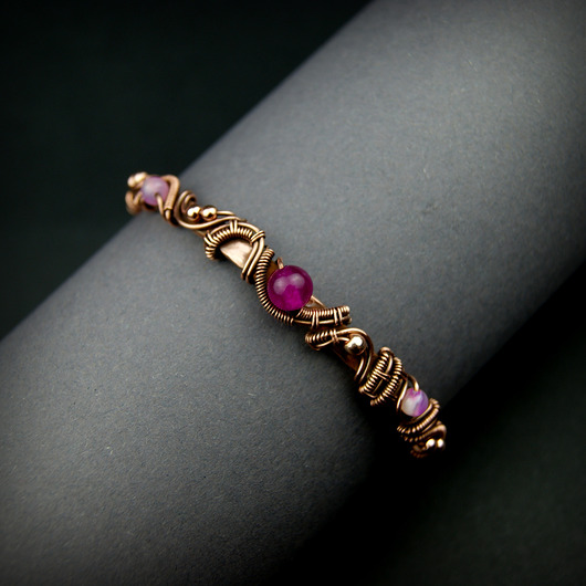 bransoletki wire wrapping Miedziana bransoleta mankietowa z agatami