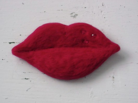 Broszka Lips2. Sylwia Szefer