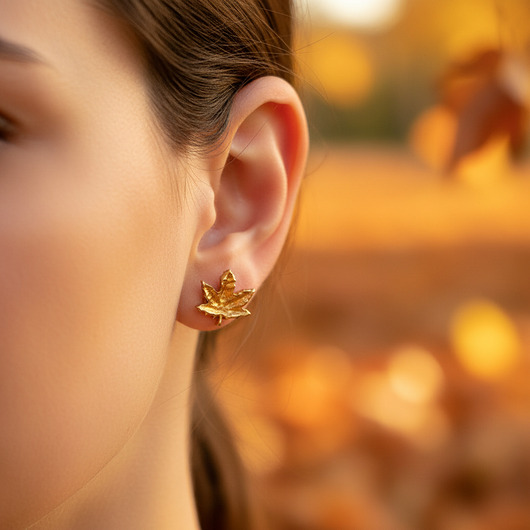 kolczyki pozłacane Kolczyki Sztyfty z Listkami Klonowymi