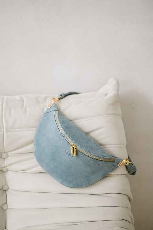saszetka nerka Beani bag maxi - skórzana nerka - zamszowa - jasny niebieski