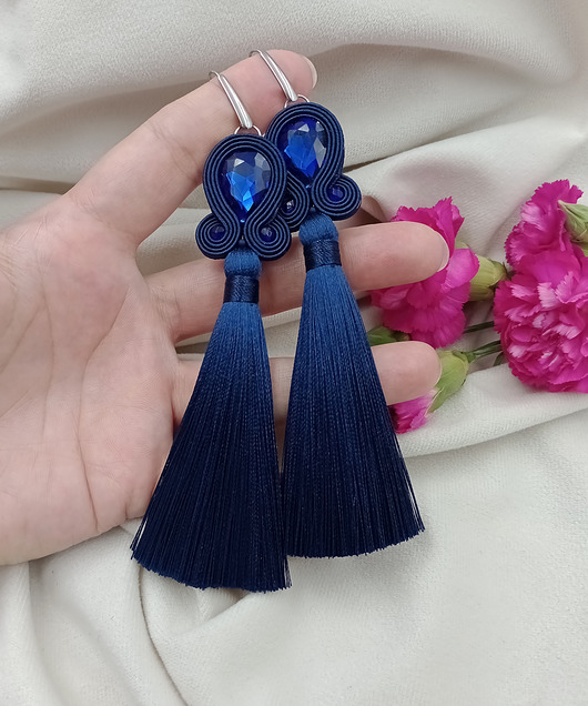 kolczyki soutache Kolczyki granatowe chwosty, długie kolczyki sutasz