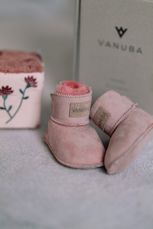 buty dziecięce Skórzane buciki niechodki bambosze różowe