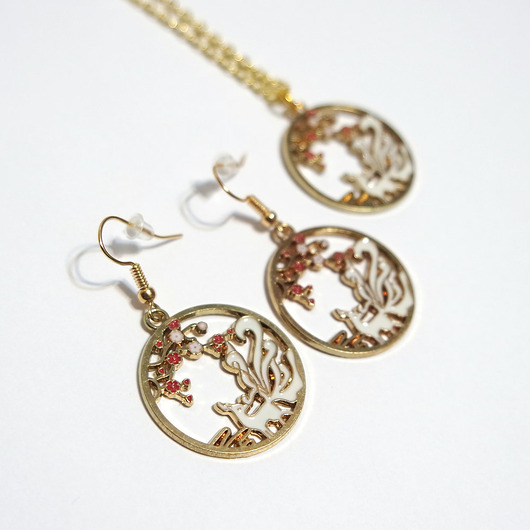 komplet biżuterii Komplet - Biały lis - kolczyki i naszyjnik