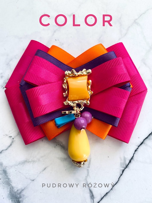 broszki Brosza z Kolekcji COLOR z koralikami i paciorkami.