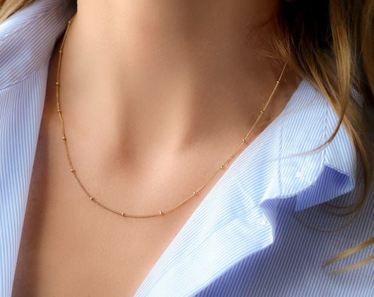 chokery Złoty naszyjnik z ozdobnymi kulkami srebro 925