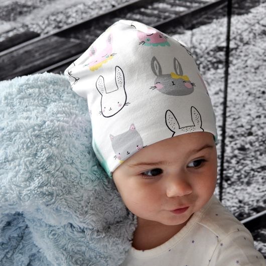 CZAPKA BEANIE w KRÓLIKI i KOTKI_46-48 cm MOJAMAJA