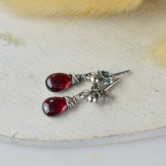kolczyki z kamieniami Granat krople - srebrne kolczyki