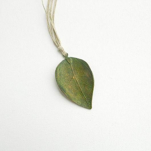 wisiory Długi Naszyjnik z liściem