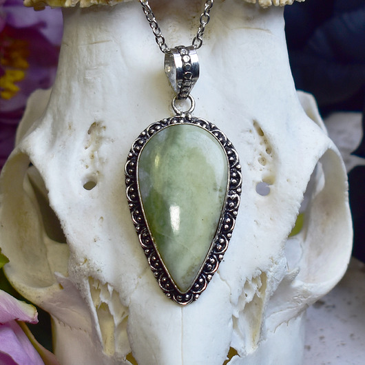 wisiory Miedziany posrebrzany wisiorek z larsonitem