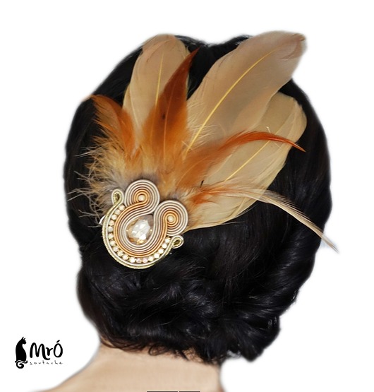 Gabi- ozdoba do włosów z piórkami Mró Soutache