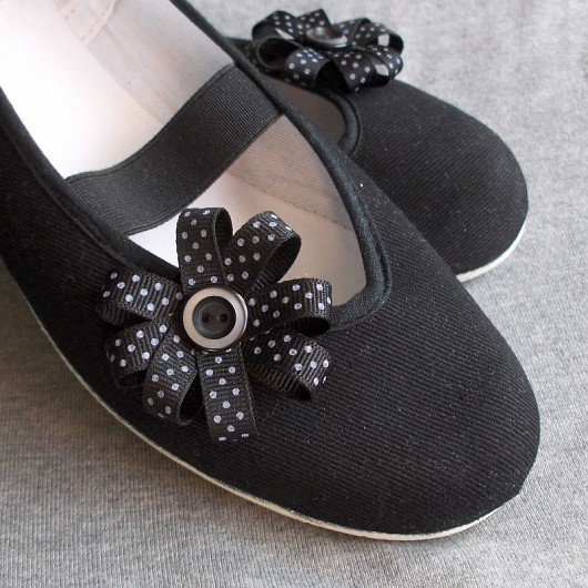 In black Czarna Biedronka